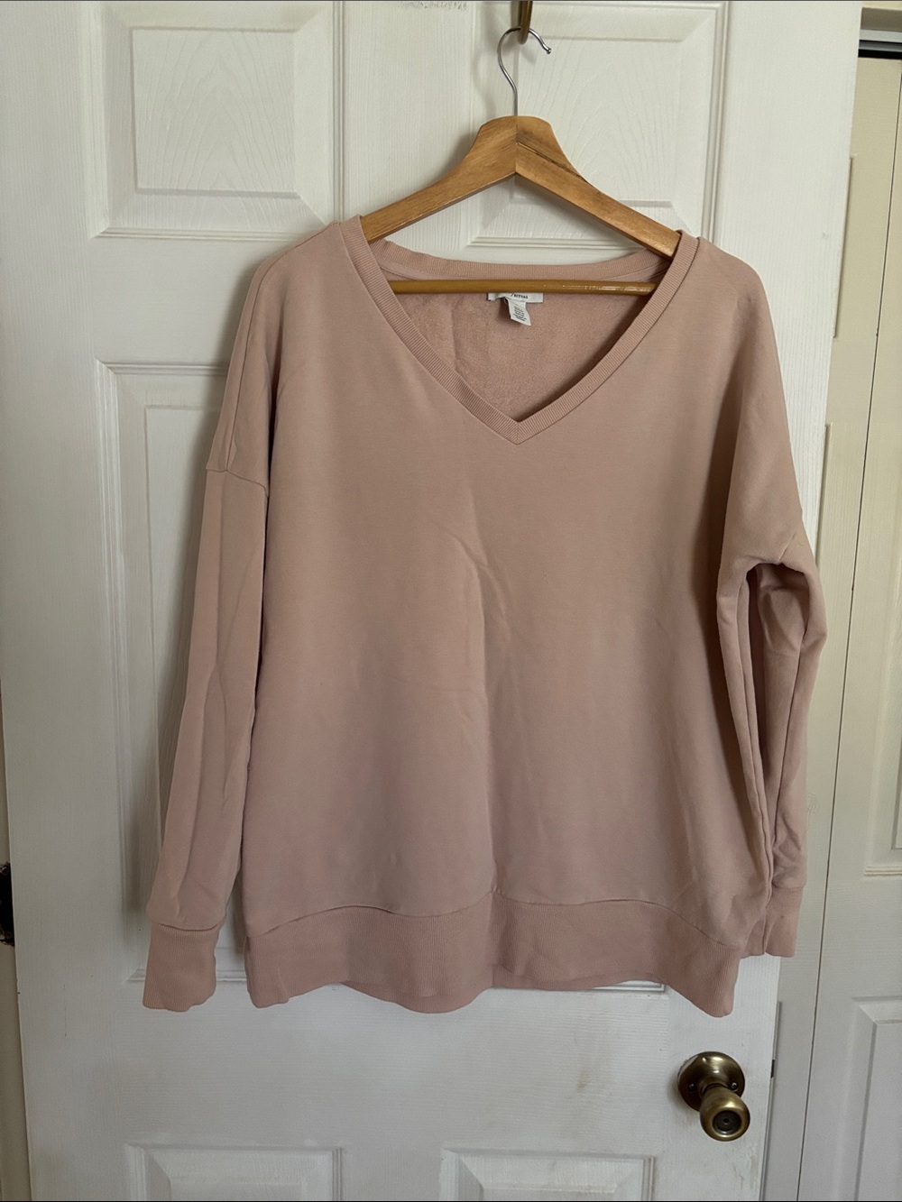 Daily Ritual Women's V-Neck Sweater in Dusty Rose